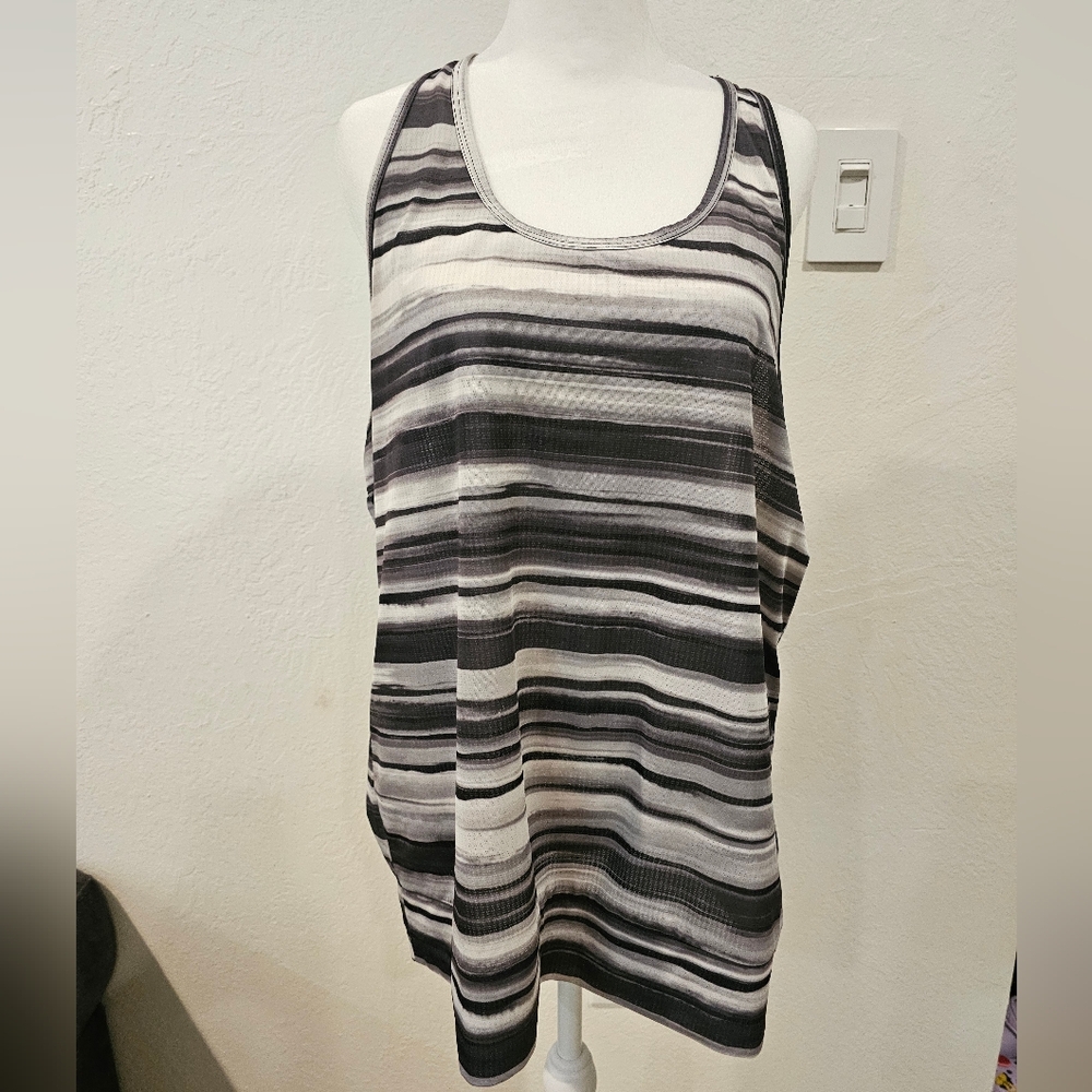 Tek Gear Women's Razorback Workout Tank Black Gray Size XL  EUC